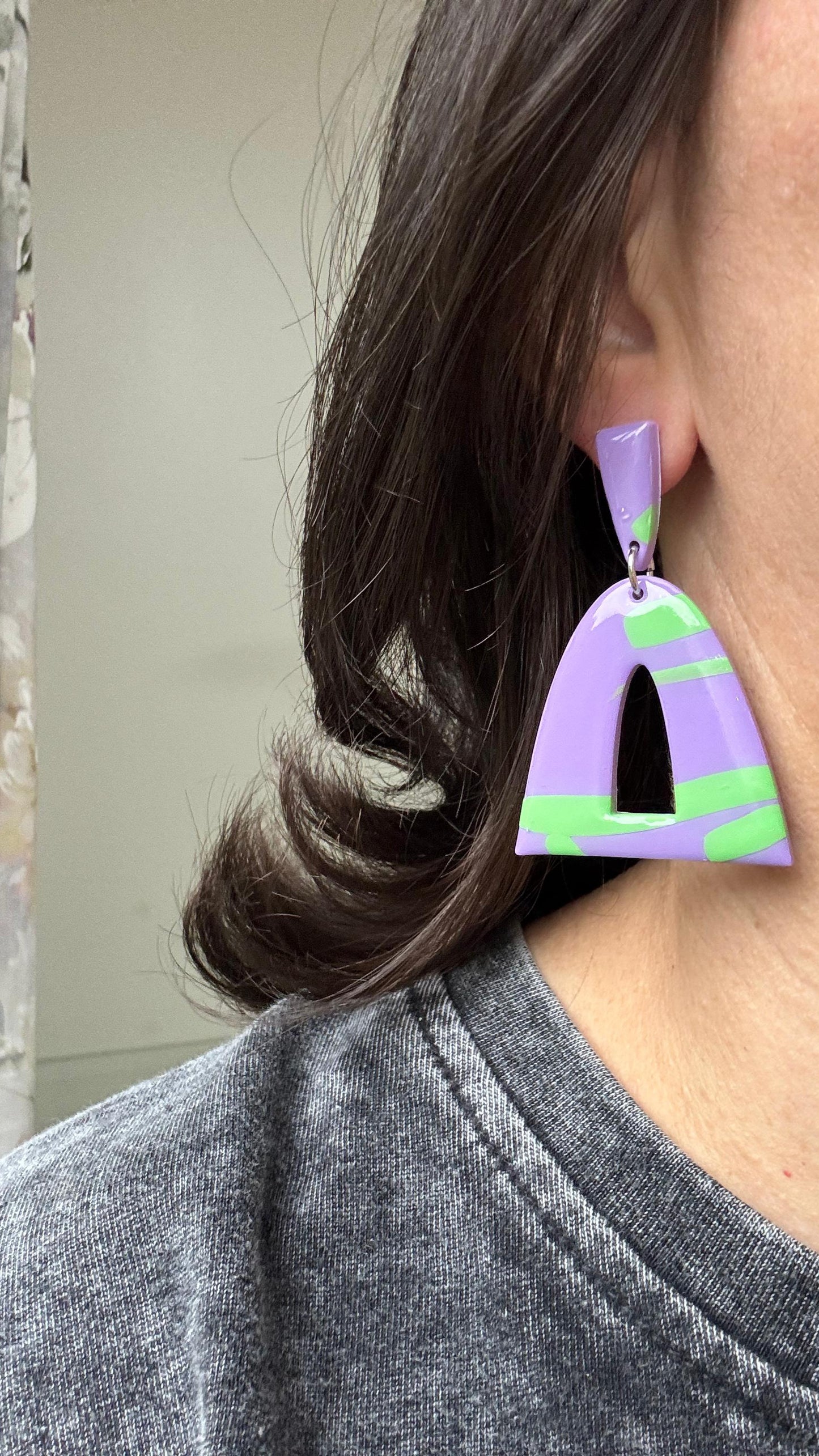 Glossy Lilac Arch Earrings with Green Accents – Resin Coated, Hypoallergenic